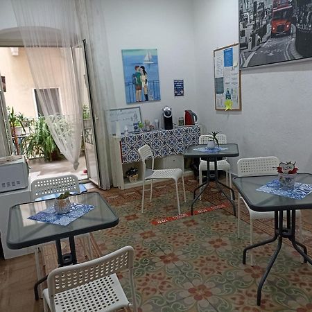 Al Molo Sant'Eligio Hotel Таранто Екстериор снимка