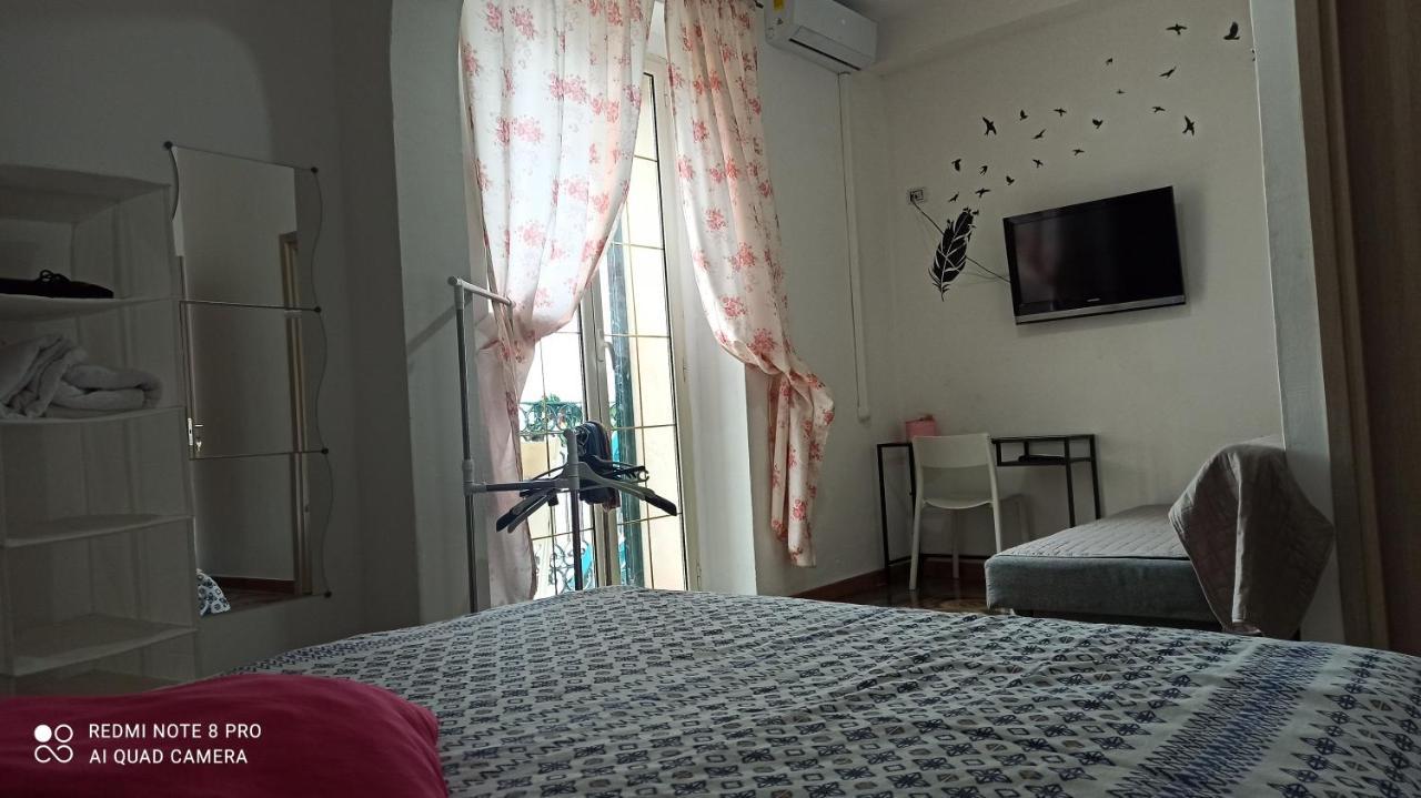Al Molo Sant'Eligio Hotel Таранто Екстериор снимка