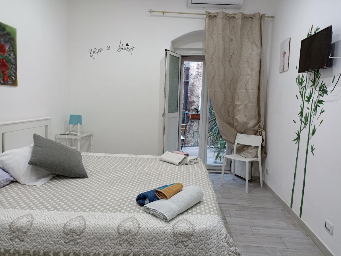 Al Molo Sant'Eligio Hotel Таранто Екстериор снимка