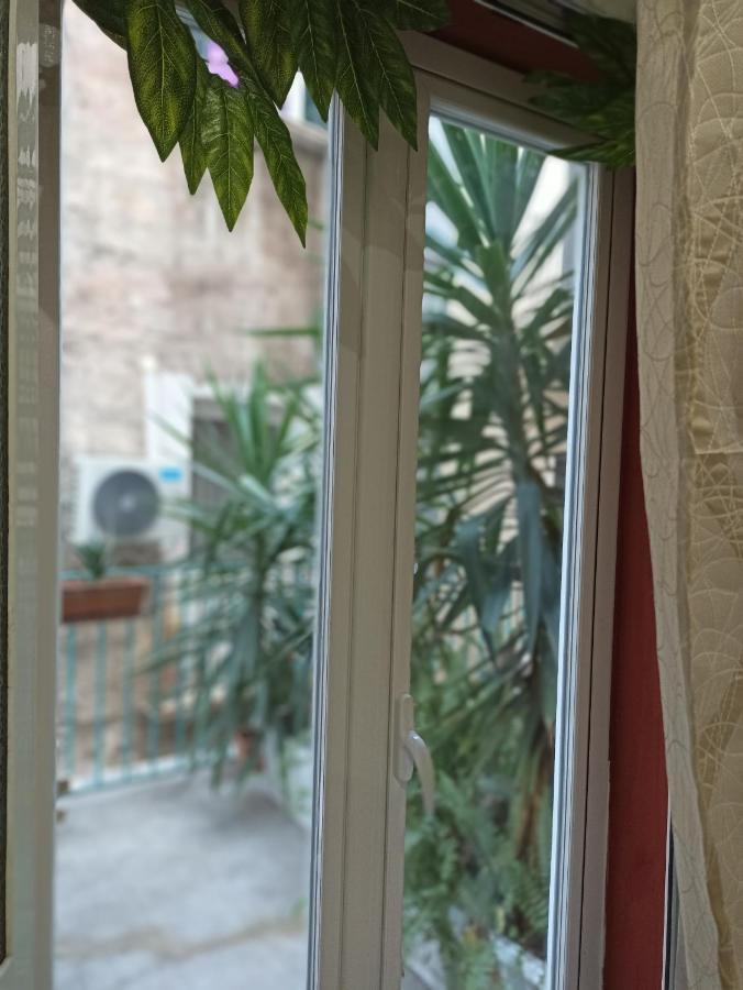Al Molo Sant'Eligio Hotel Таранто Екстериор снимка