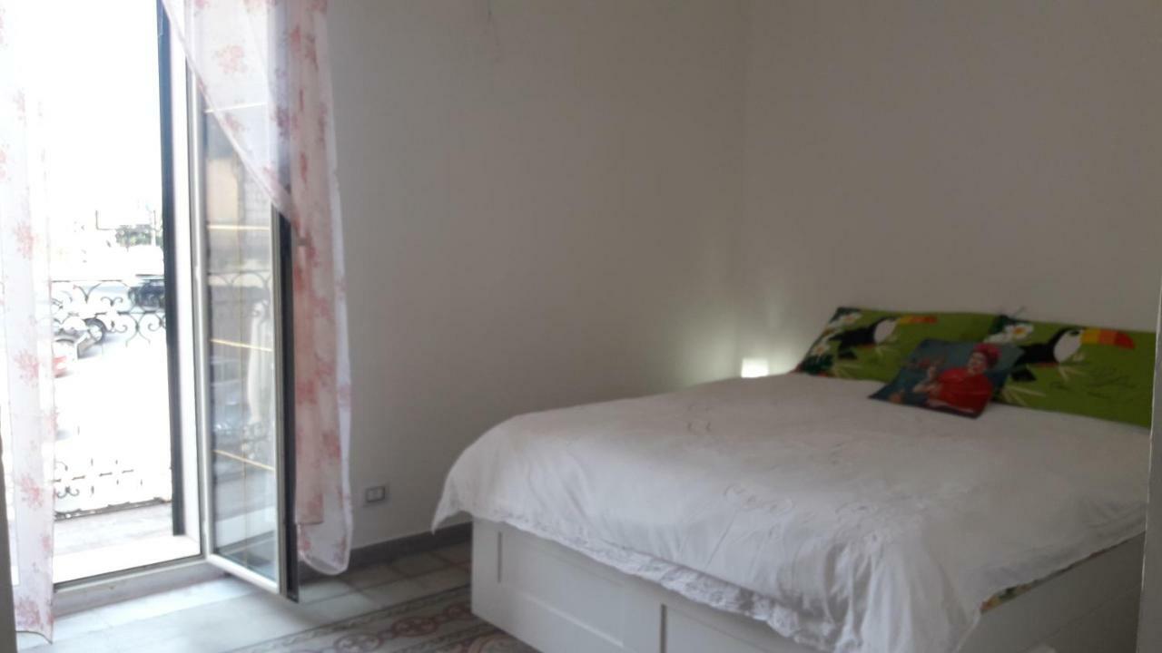 Al Molo Sant'Eligio Hotel Таранто Екстериор снимка