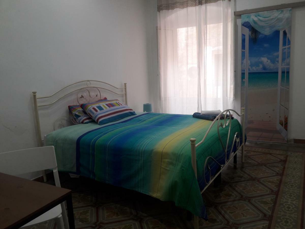 Al Molo Sant'Eligio Hotel Таранто Екстериор снимка