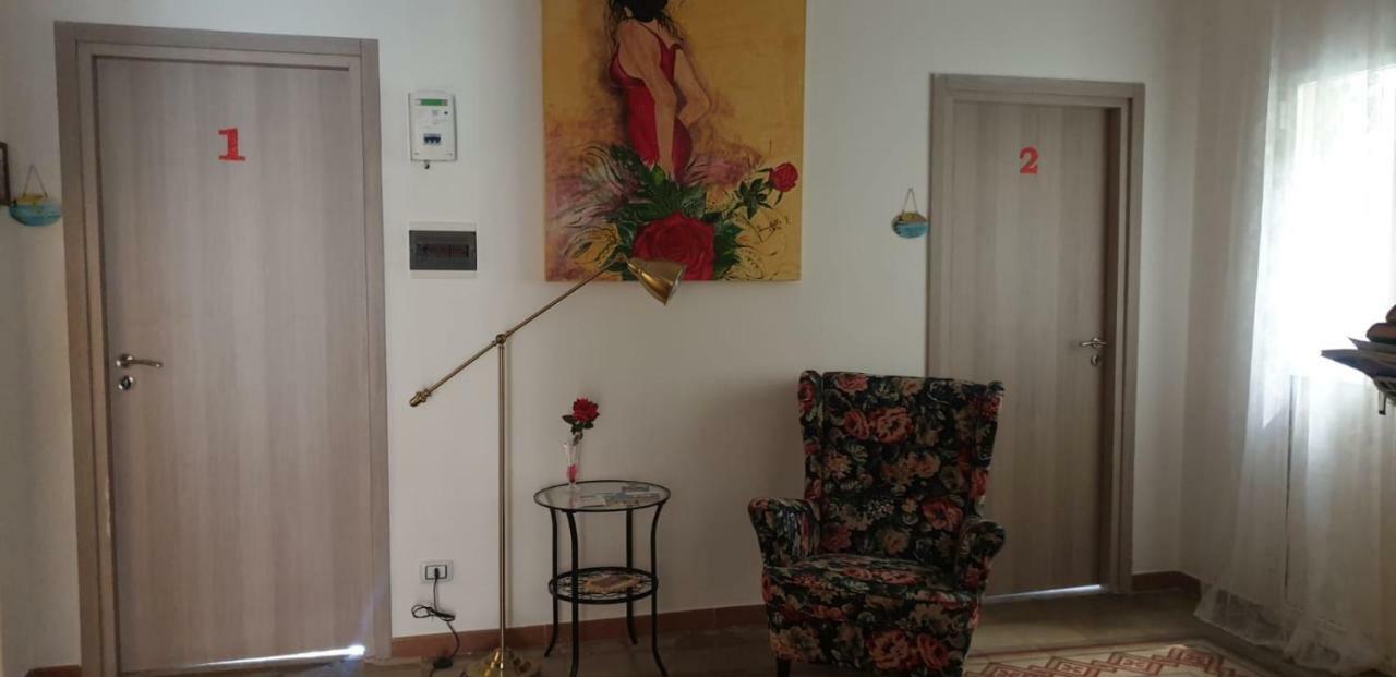 Al Molo Sant'Eligio Hotel Таранто Екстериор снимка